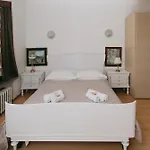 بيت ضيافة Enzo's House