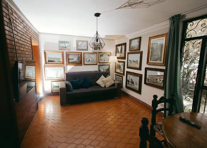 Enzo's House Lucca